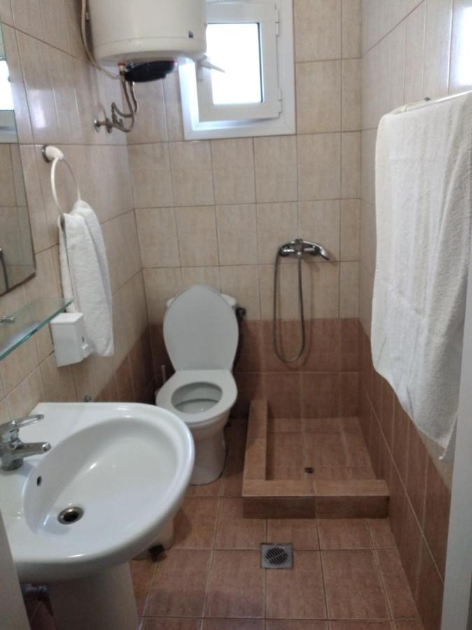 Apartments Gregory & George Hanioti Luaran gambar