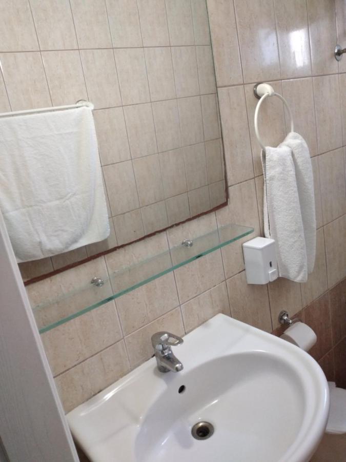 Apartments Gregory & George Hanioti Luaran gambar