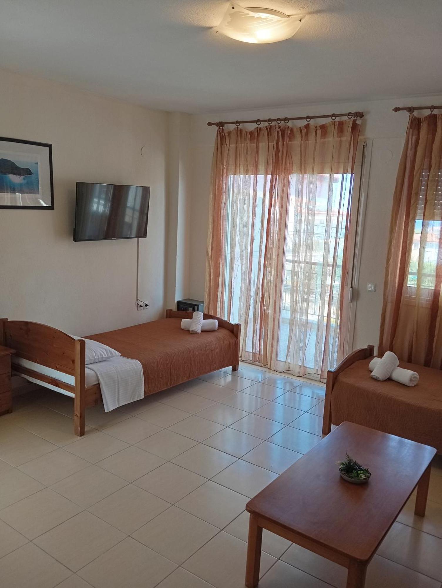 Apartments Gregory & George Hanioti Luaran gambar